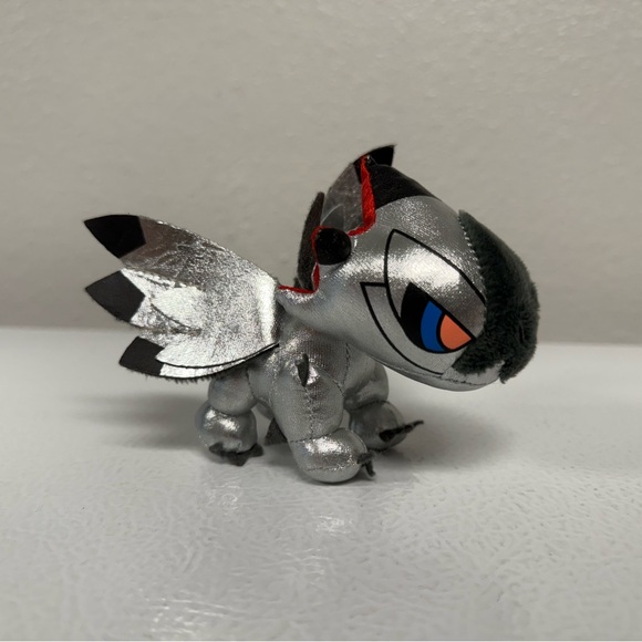 Monster Hunter Valstrax Plush Capcom Stuffed Toy Small Silver Rare - Picture 1 of 10